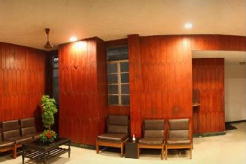 Hotel Ram International Pondichéry Extérieur photo