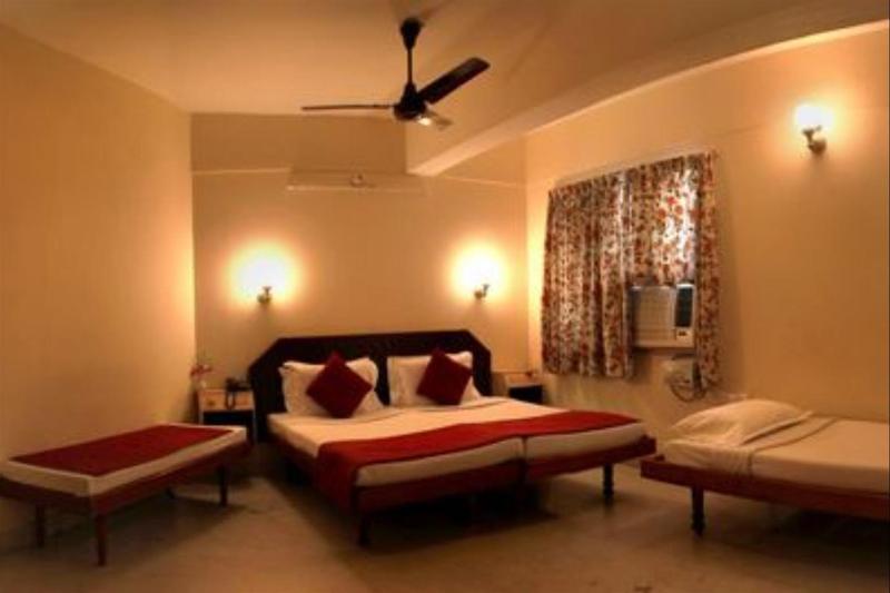 Hotel Ram International Pondichéry Extérieur photo