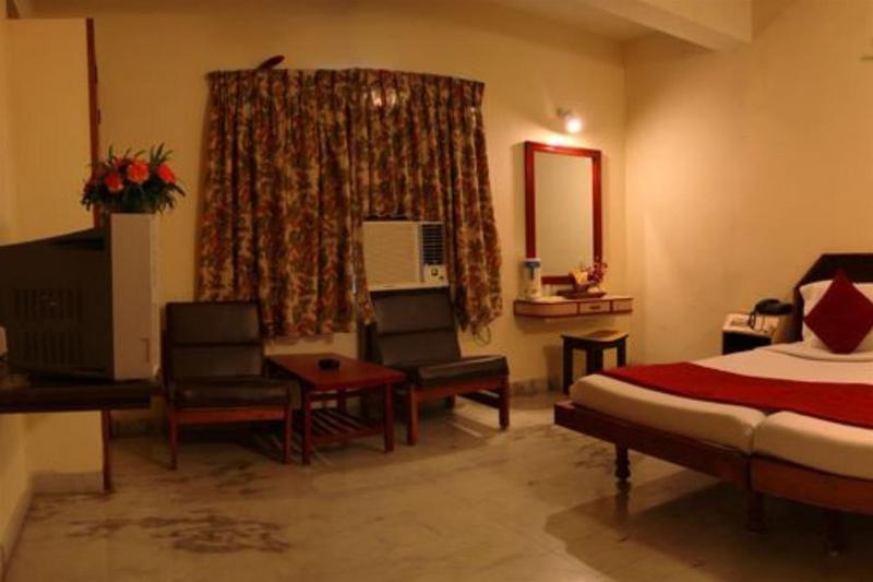 Hotel Ram International Pondichéry Extérieur photo