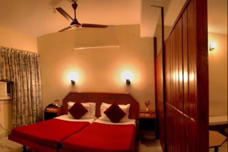 Hotel Ram International Pondichéry Extérieur photo