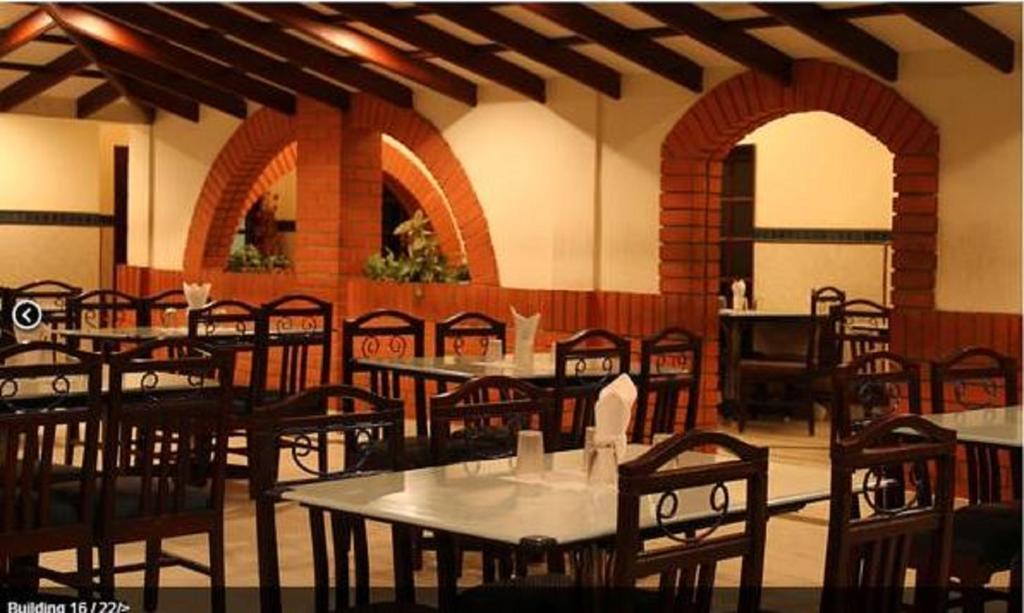 Hotel Ram International Pondichéry Extérieur photo