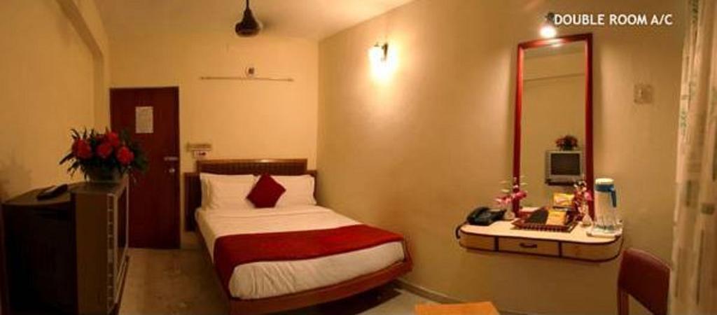 Hotel Ram International Pondichéry Extérieur photo