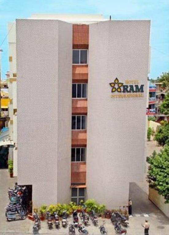 Hotel Ram International Pondichéry Extérieur photo